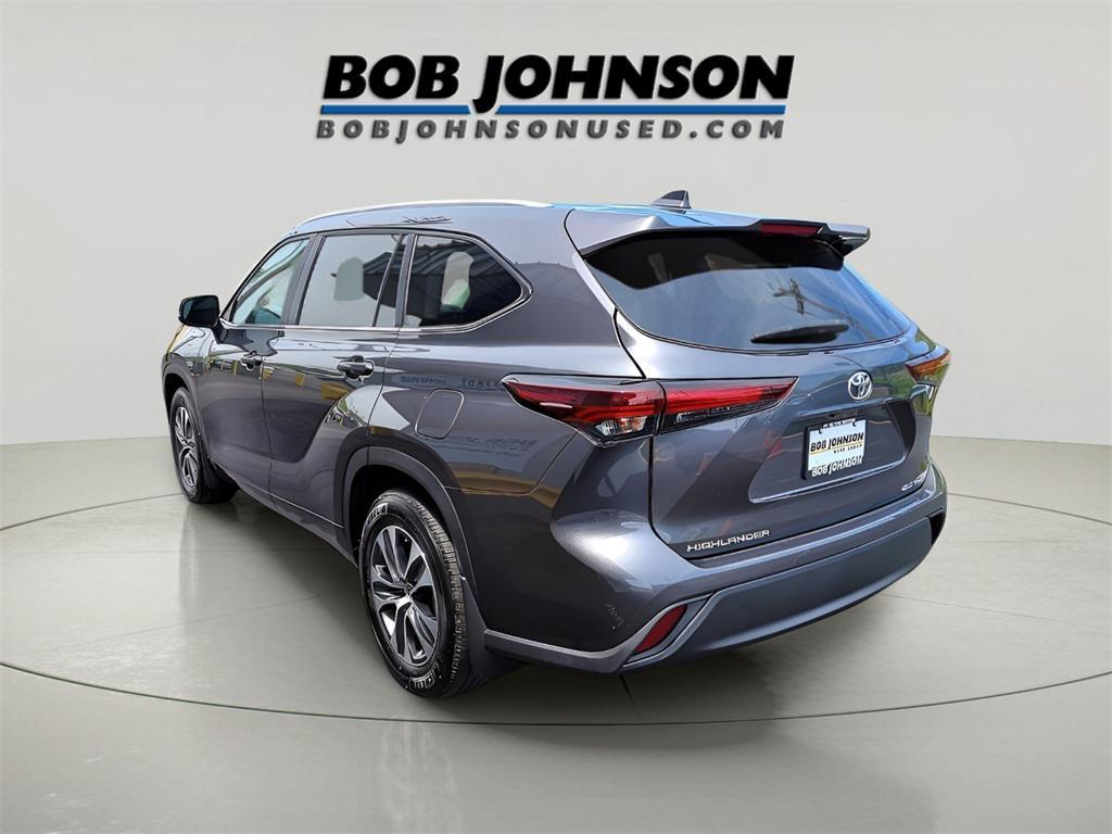 used 2024 Toyota Highlander car, priced at $41,782