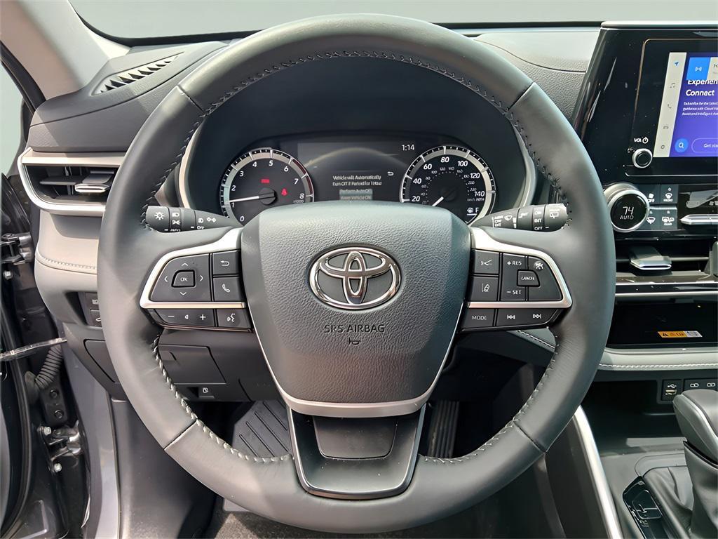 used 2024 Toyota Highlander car, priced at $41,782