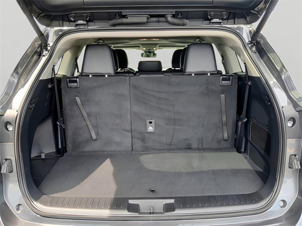 used 2024 Toyota Highlander car, priced at $41,782