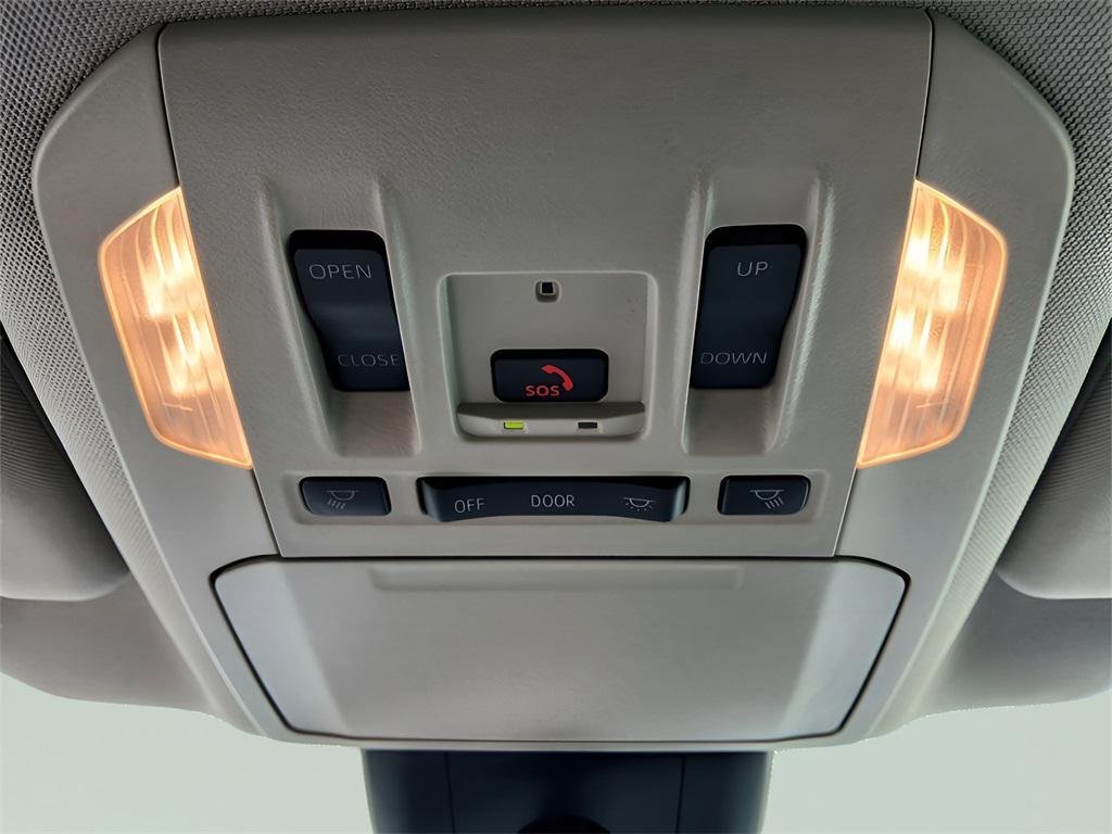 used 2024 Toyota Highlander car, priced at $41,782