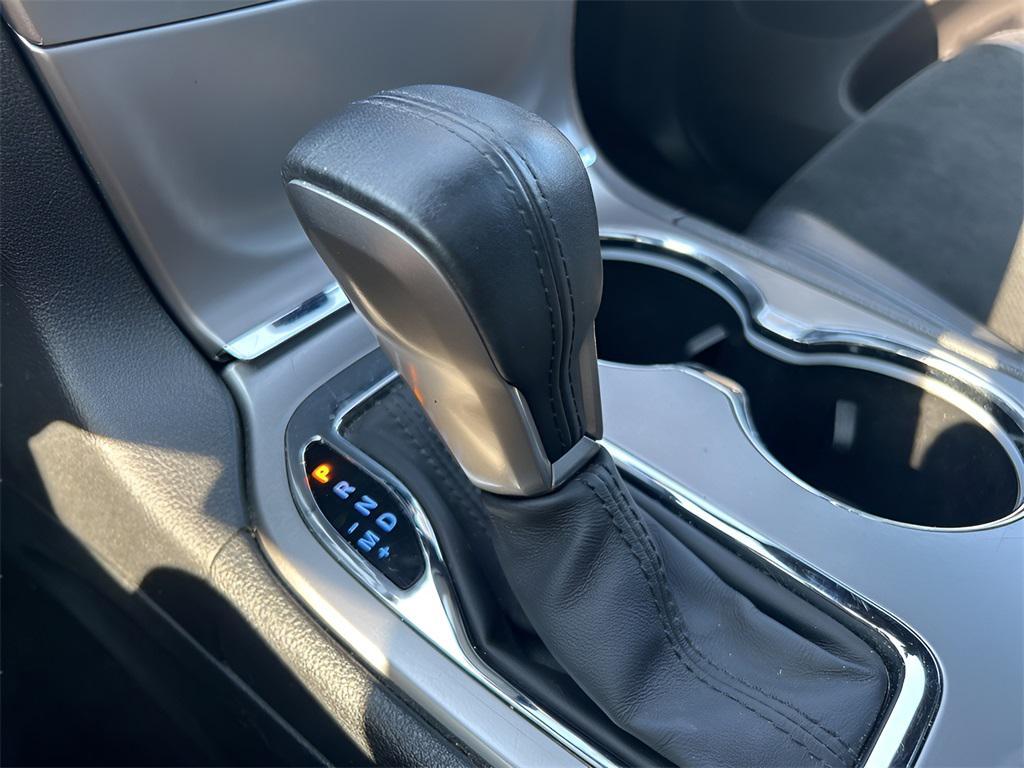 used 2017 Jeep Grand Cherokee car, priced at $17,548