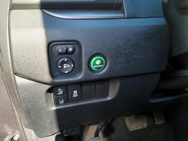 used 2022 Honda Pilot car, priced at $34,495