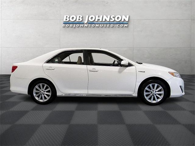 used 2014 Toyota Camry Hybrid car, priced at $9,986