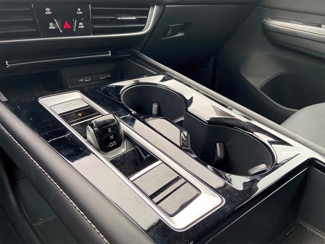 used 2024 Volkswagen Atlas car, priced at $35,037
