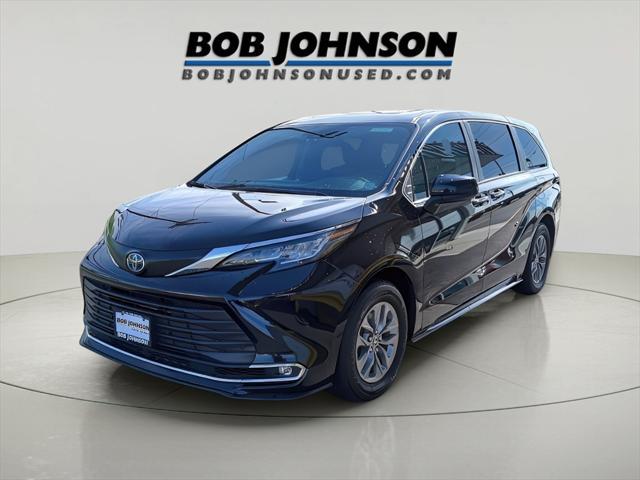 used 2022 Toyota Sienna car, priced at $37,324
