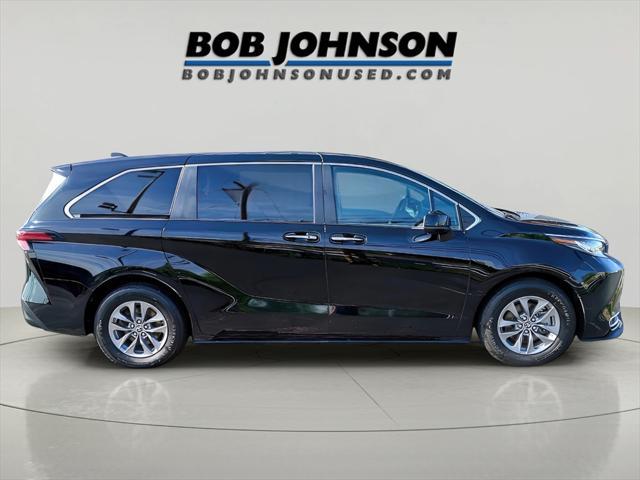 used 2022 Toyota Sienna car, priced at $37,324