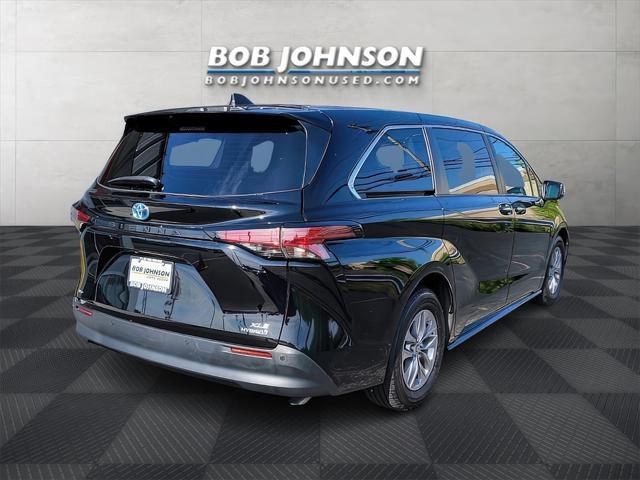 used 2022 Toyota Sienna car, priced at $37,324