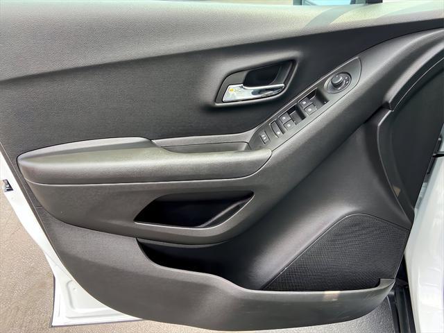 used 2022 Chevrolet Trax car, priced at $20,585
