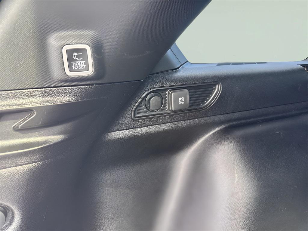 used 2023 Jeep Grand Cherokee car, priced at $32,995