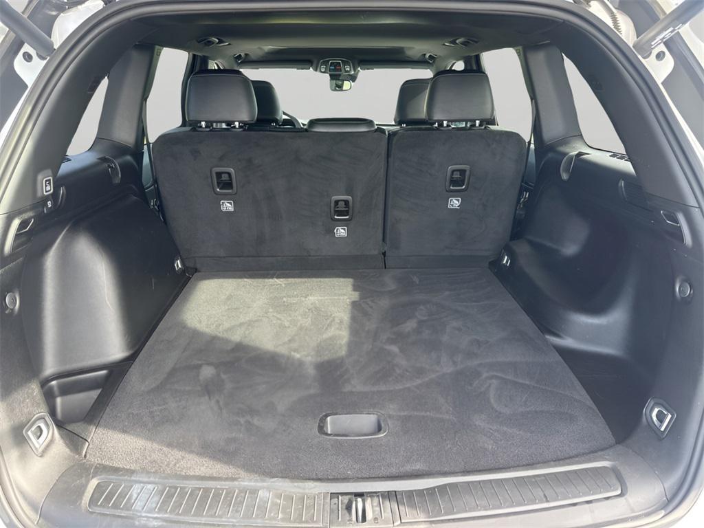 used 2023 Jeep Grand Cherokee car, priced at $32,995