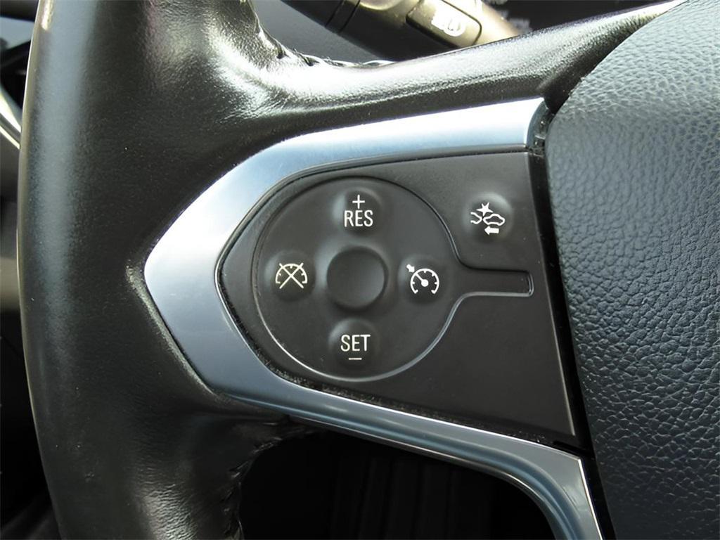 used 2023 Chevrolet Traverse car, priced at $30,586
