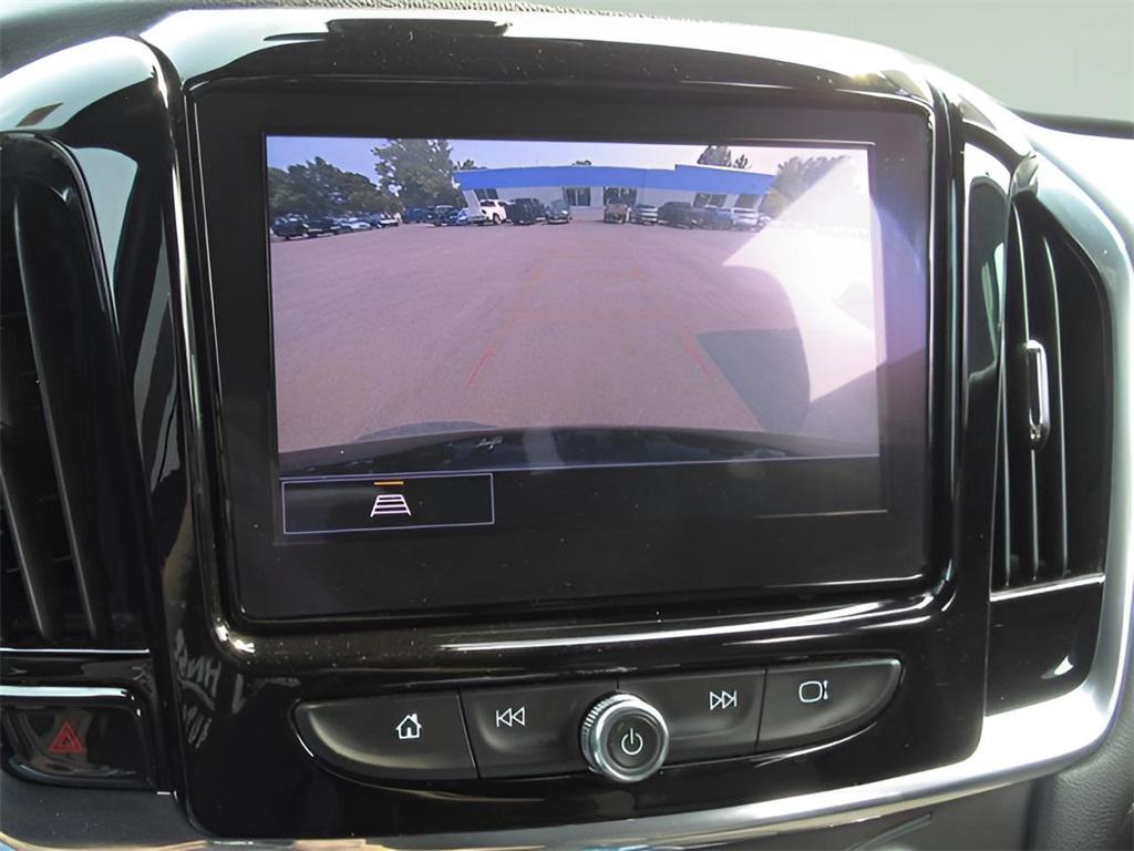 used 2023 Chevrolet Traverse car, priced at $30,586