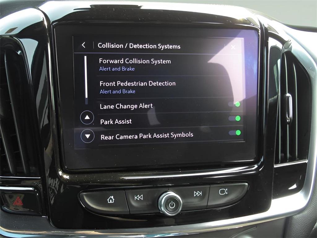 used 2023 Chevrolet Traverse car, priced at $30,586