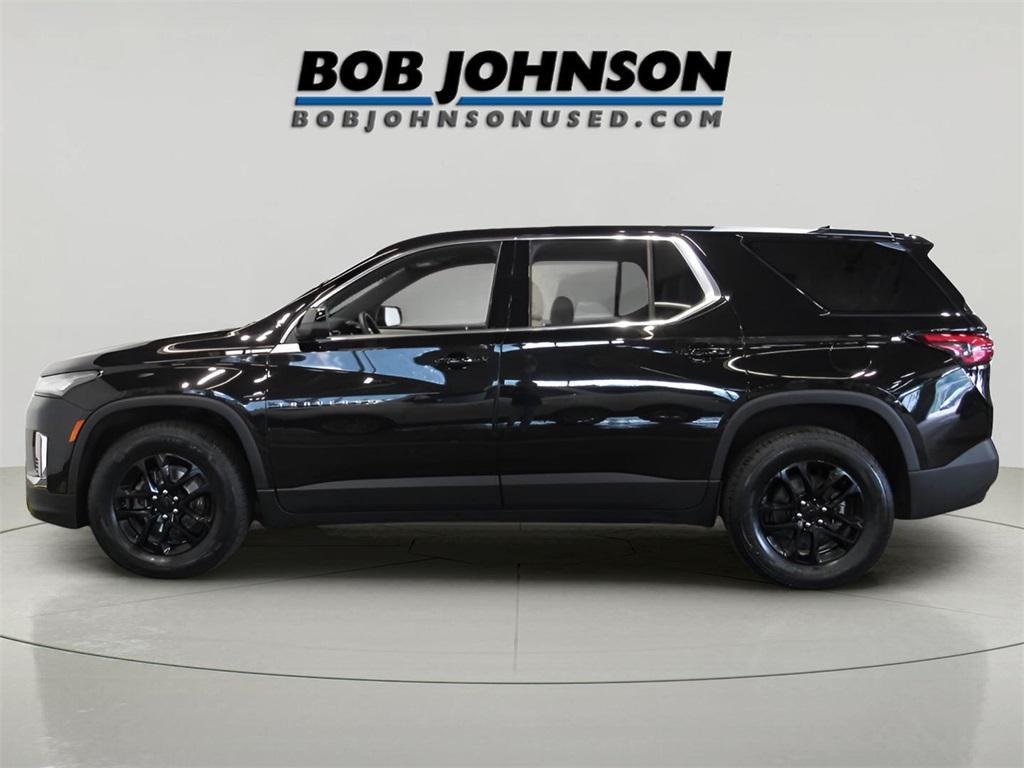 used 2023 Chevrolet Traverse car, priced at $28,183