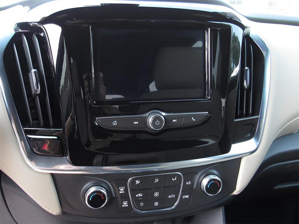 used 2023 Chevrolet Traverse car, priced at $28,183