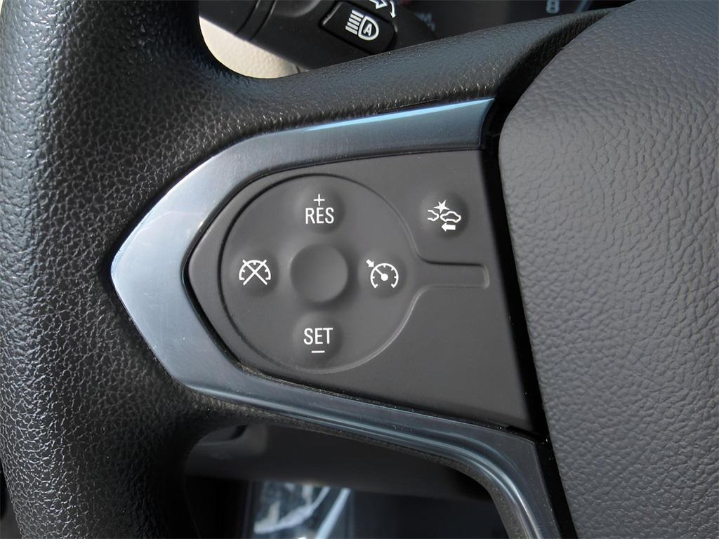 used 2023 Chevrolet Traverse car, priced at $28,183