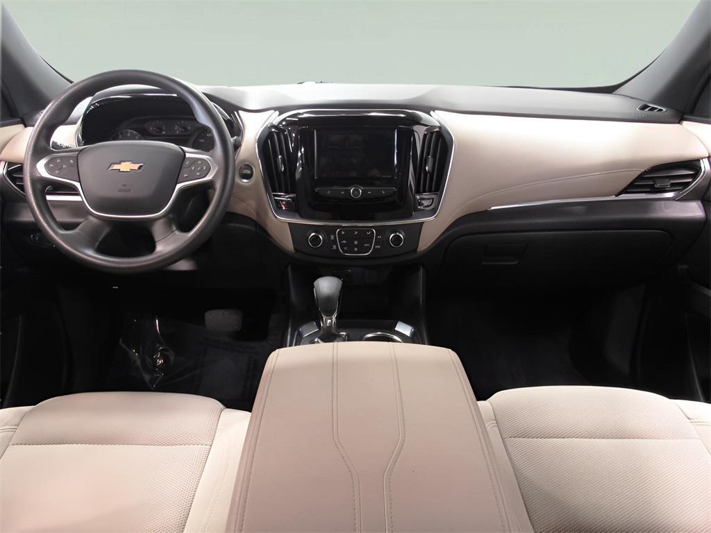 used 2023 Chevrolet Traverse car, priced at $28,183
