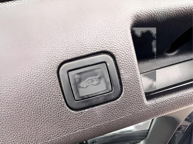 used 2022 Chevrolet Equinox car, priced at $21,000