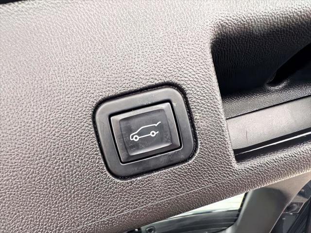 used 2022 Chevrolet Equinox car, priced at $21,920