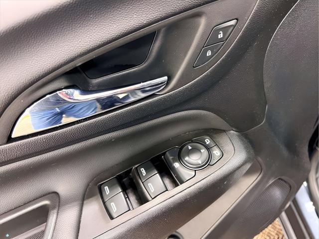 used 2022 Chevrolet Equinox car, priced at $21,000