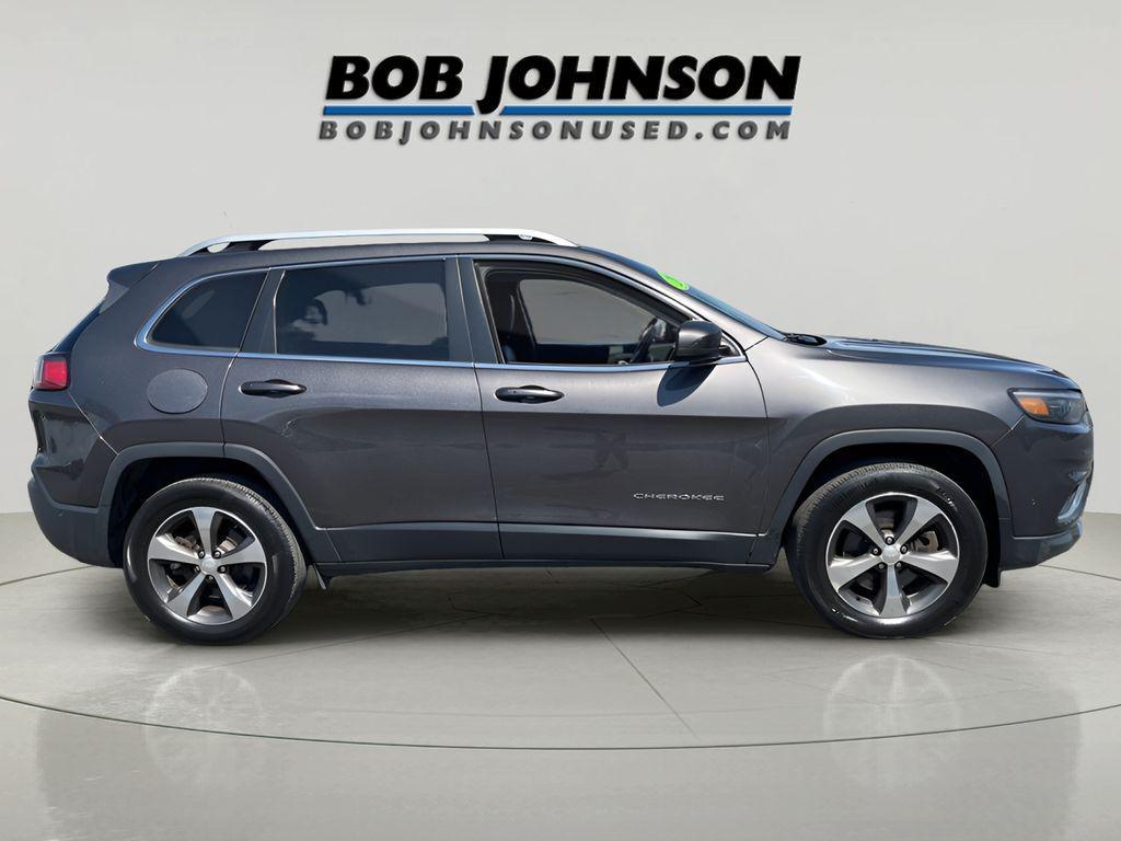 used 2019 Jeep Cherokee car, priced at $16,255