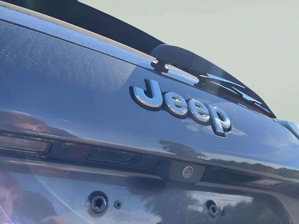 used 2019 Jeep Cherokee car, priced at $16,255