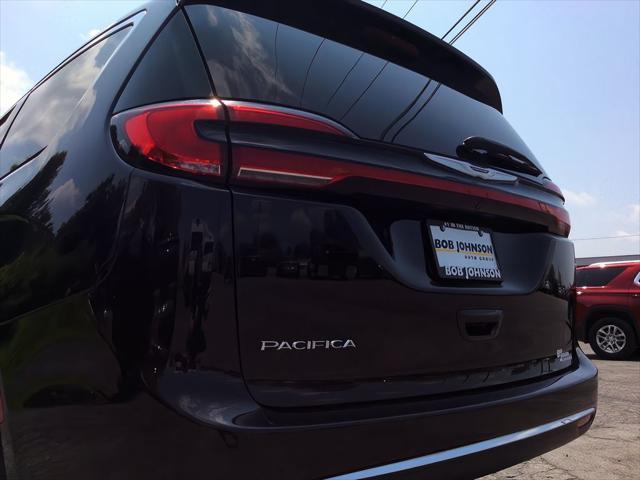 used 2022 Chrysler Pacifica car, priced at $26,066