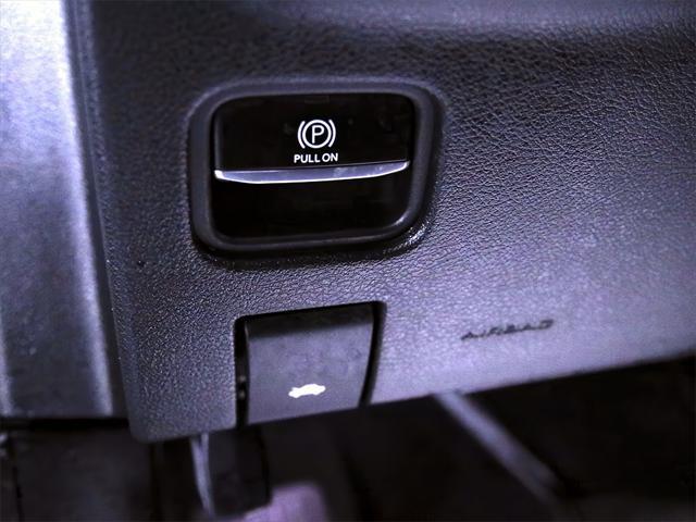 used 2024 Jeep Grand Cherokee L car, priced at $32,900