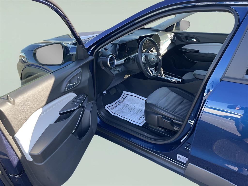 used 2024 Chevrolet Trax car, priced at $20,647