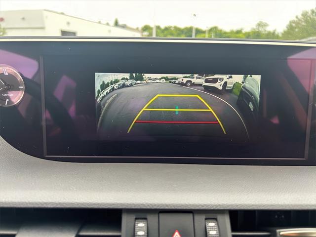 used 2019 Lexus ES 300h car, priced at $27,979