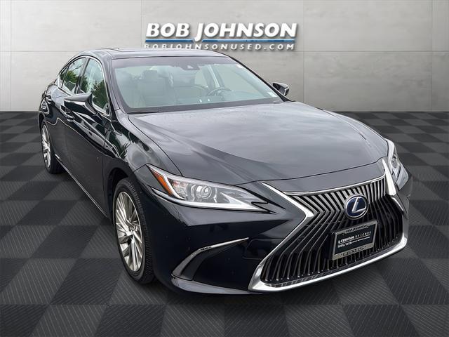 used 2019 Lexus ES 300h car, priced at $28,372