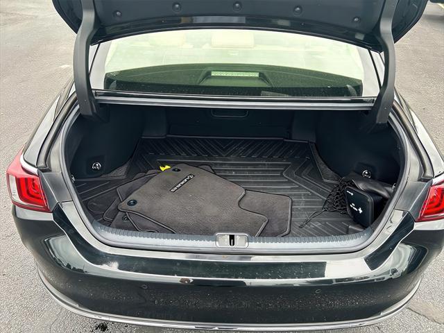 used 2019 Lexus ES 300h car, priced at $27,979