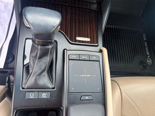used 2019 Lexus ES 300h car, priced at $27,979