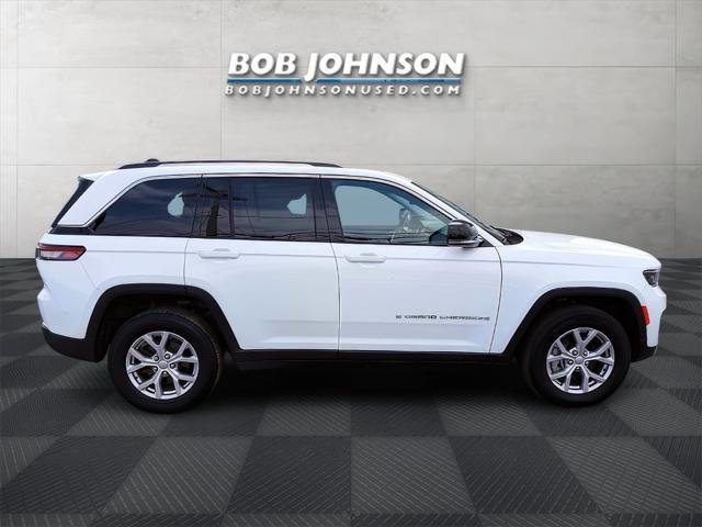 used 2022 Jeep Grand Cherokee car, priced at $32,495