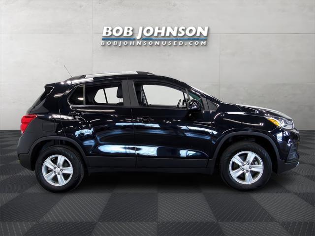 used 2022 Chevrolet Trax car, priced at $19,001
