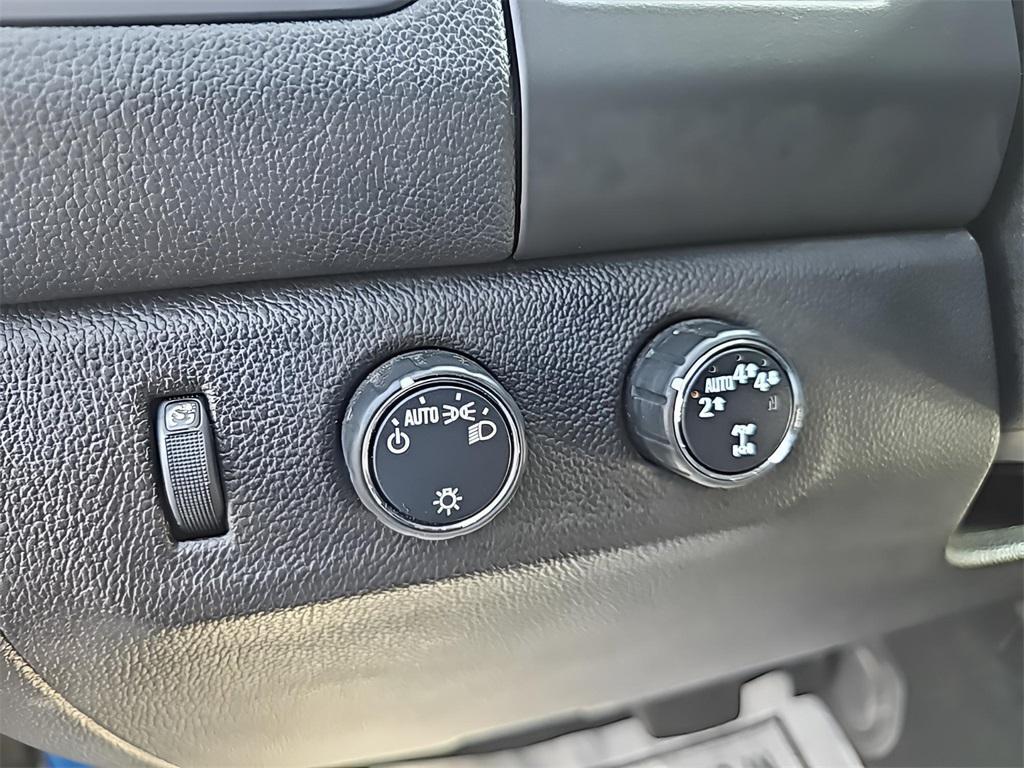 used 2021 Chevrolet Colorado car, priced at $27,732