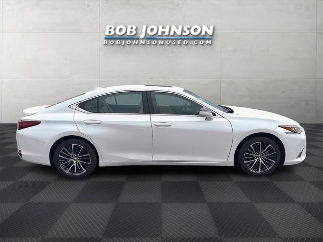 used 2024 Lexus ES 300h car, priced at $44,909