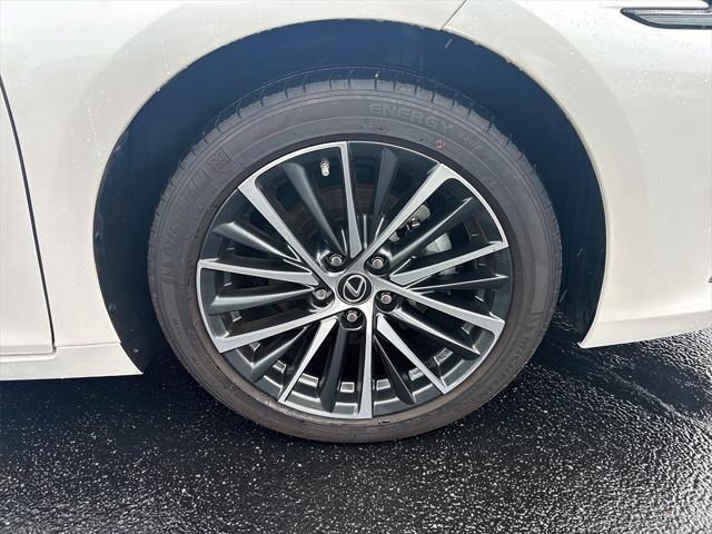 used 2024 Lexus ES 300h car, priced at $44,909