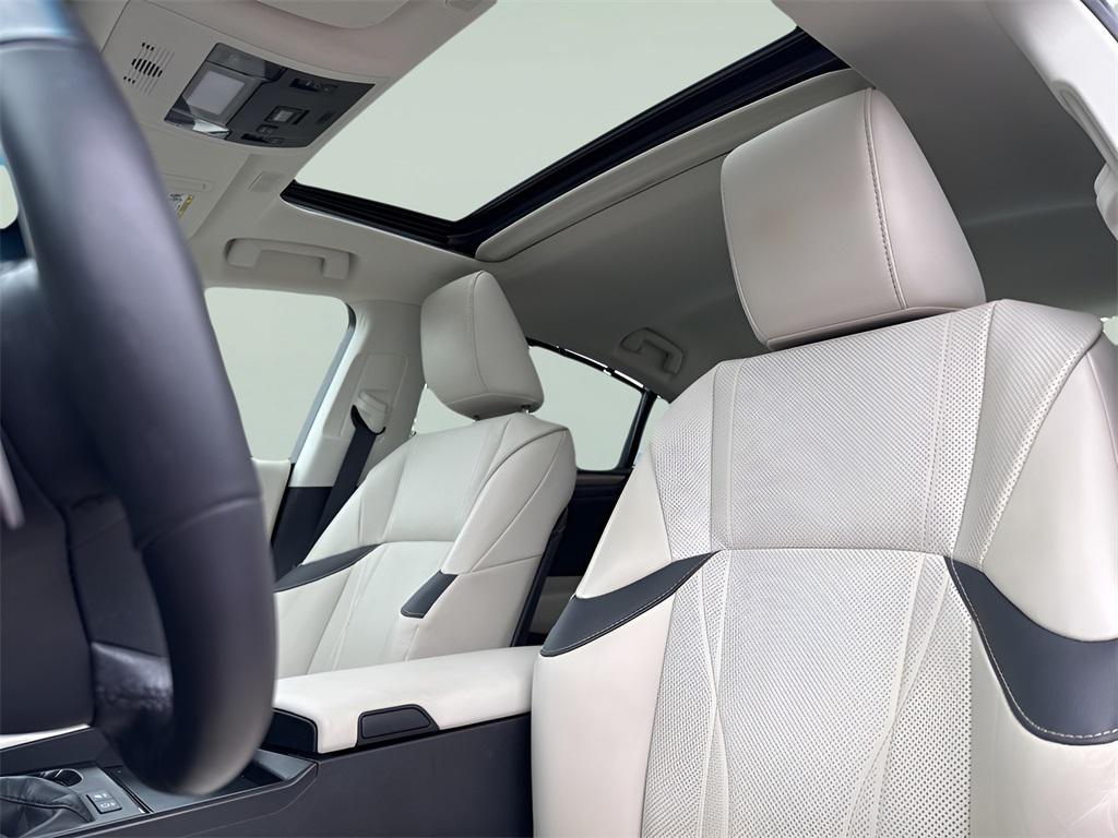 used 2024 Lexus ES 300h car, priced at $44,731