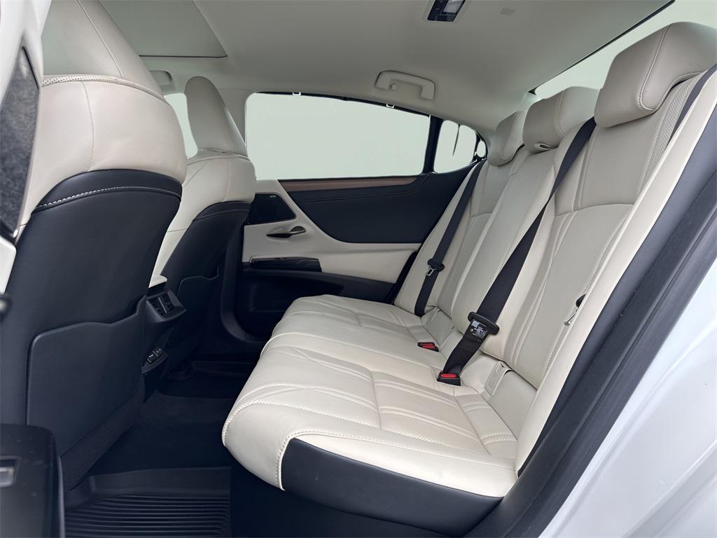 used 2024 Lexus ES 300h car, priced at $44,731