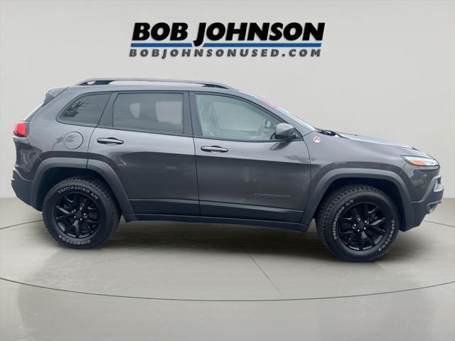 used 2016 Jeep Cherokee car, priced at $10,895