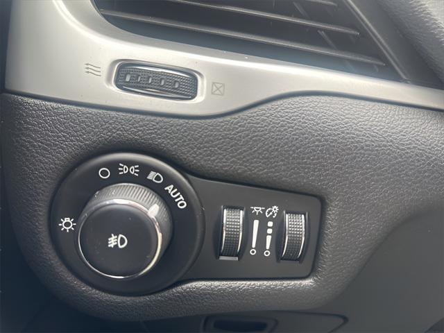 used 2016 Jeep Cherokee car, priced at $10,895