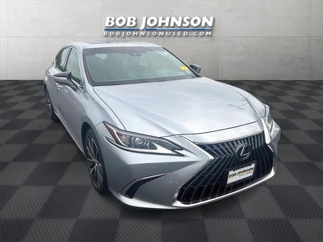 used 2022 Lexus ES 350 car, priced at $34,937
