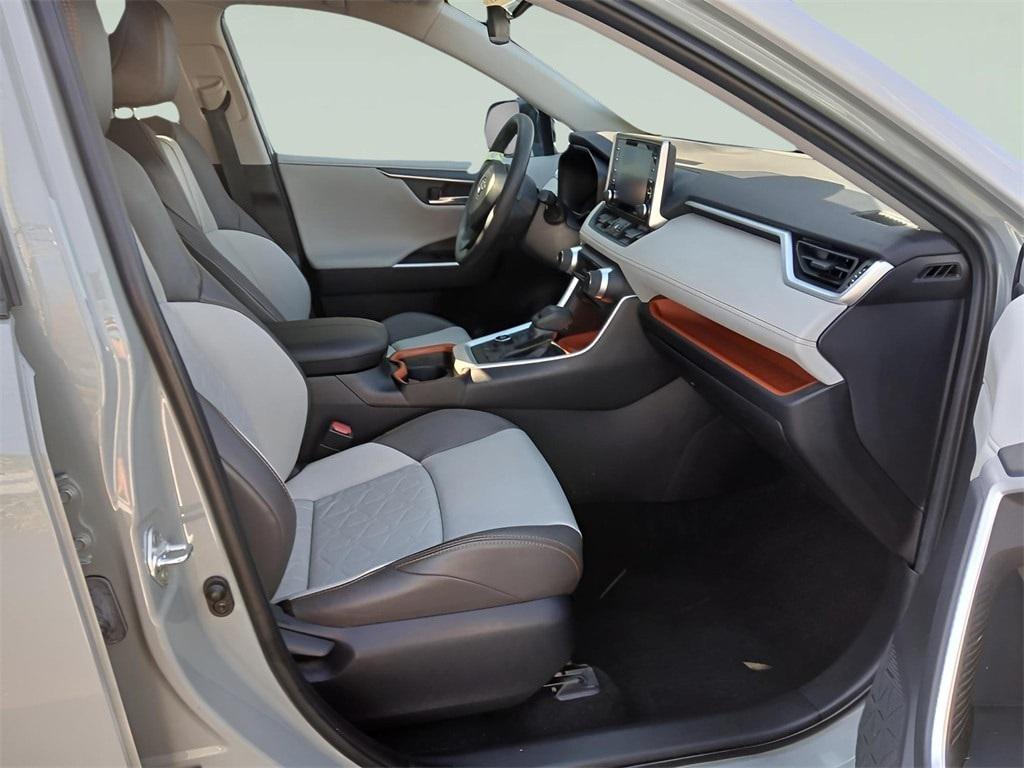 used 2019 Toyota RAV4 car, priced at $25,284