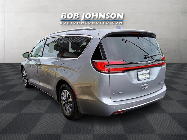 used 2021 Chrysler Pacifica Hybrid car, priced at $20,868