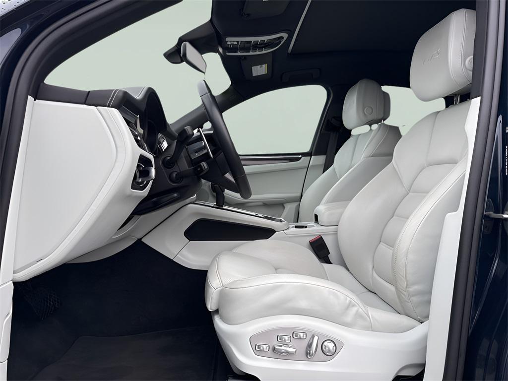 used 2023 Porsche Macan car, priced at $71,931