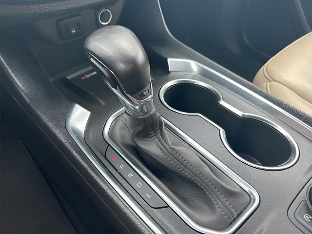 used 2022 Chevrolet Traverse car, priced at $33,540