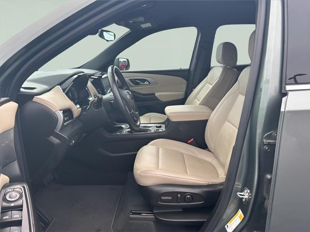 used 2022 Chevrolet Traverse car, priced at $33,540