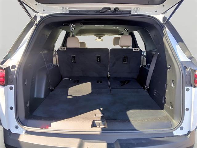 used 2022 Chevrolet Traverse car, priced at $28,419
