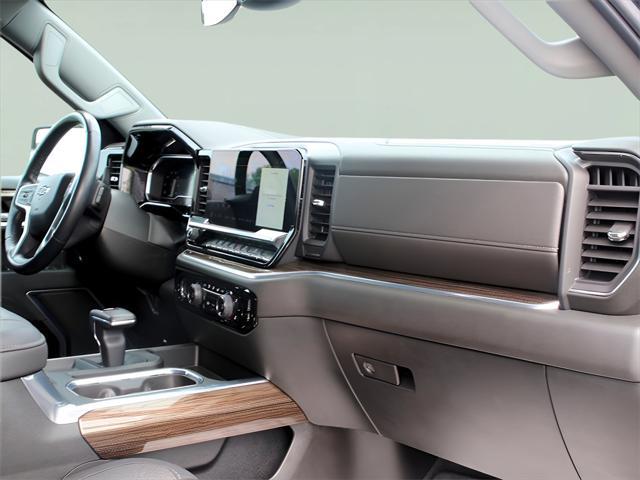 used 2022 Chevrolet Silverado 1500 car, priced at $43,733